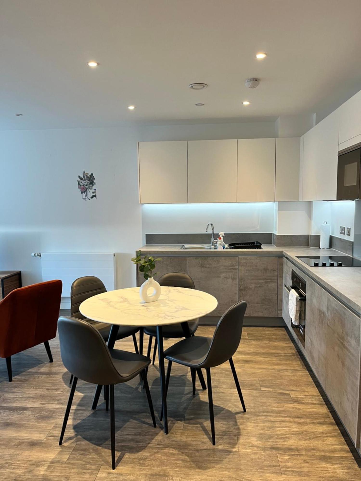 One Bedroom Apartment Barking  Exterior foto