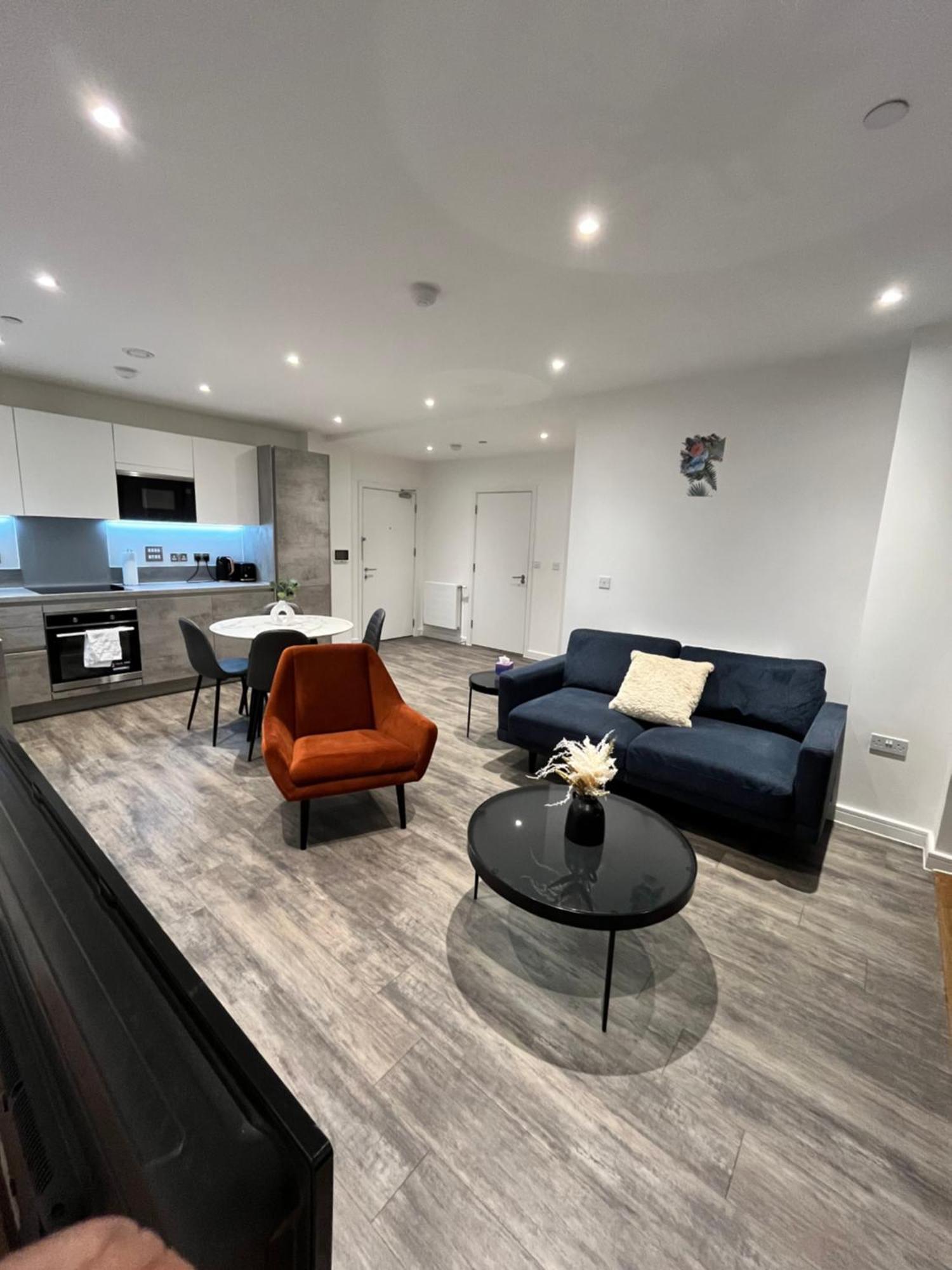 One Bedroom Apartment Barking  Exterior foto