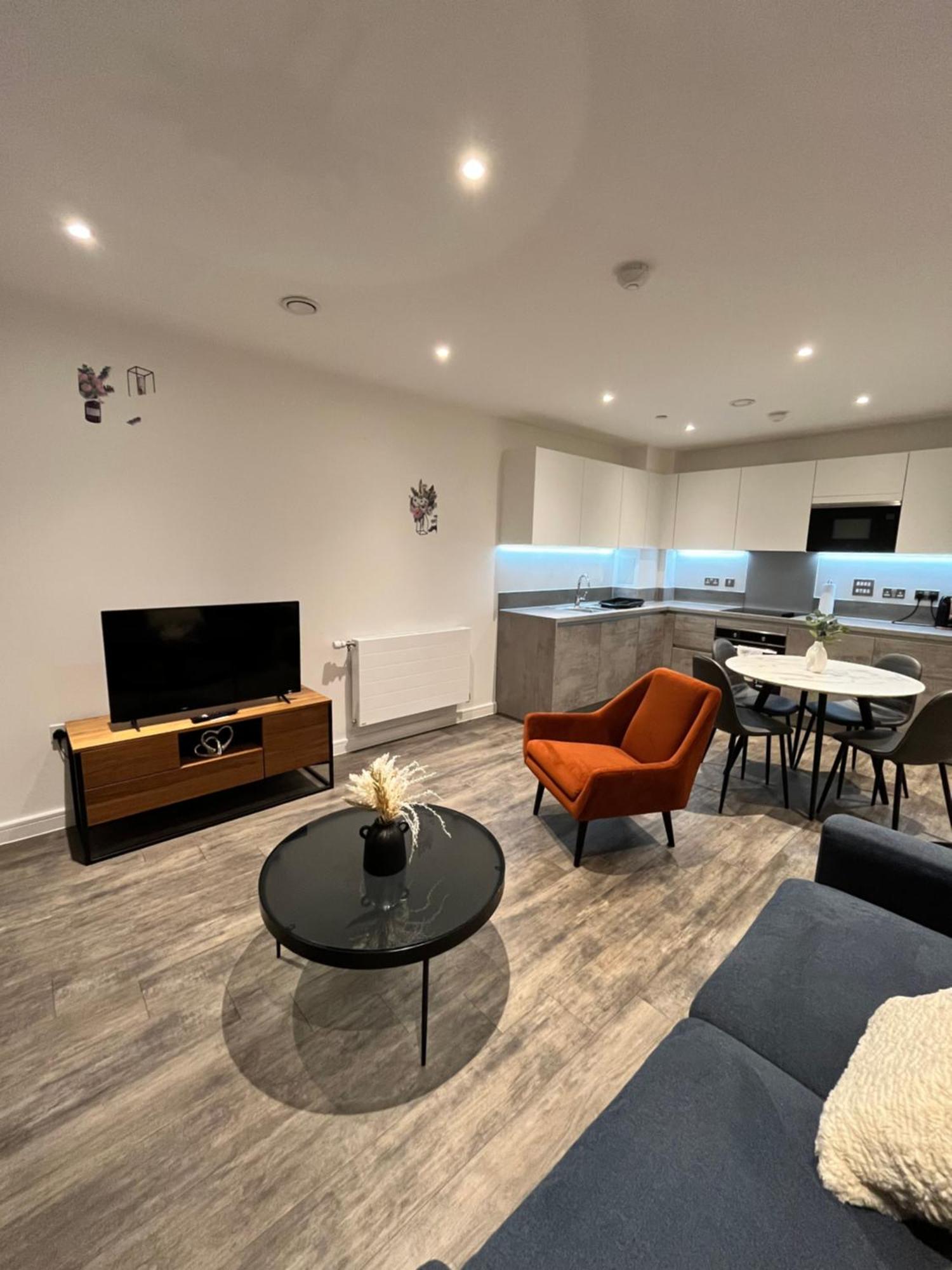 One Bedroom Apartment Barking  Exterior foto